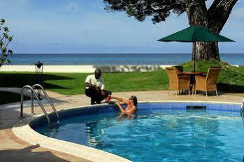 Treasure Beach By Elegant Hotels - All-Inclusive, Adults-Only Paynes Bay Екстер'єр фото